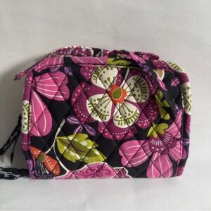 VERA BRADLEY Floral Quilted Travel Pouch NWOT